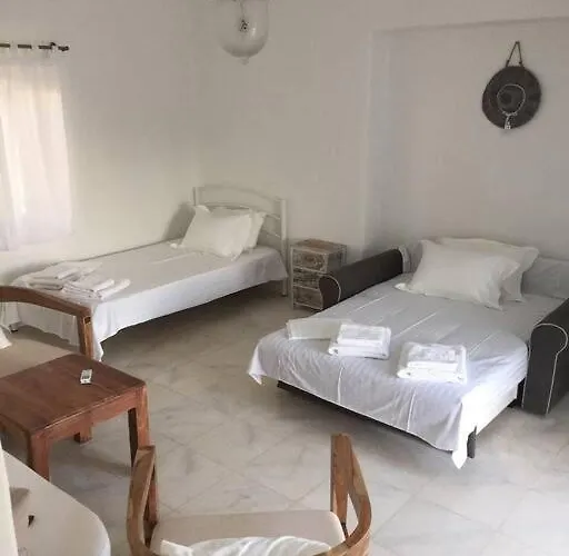 White House With Sea View Ferienhaus *