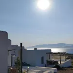 White House With Sea View * Ambelas