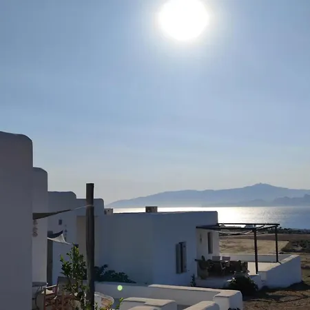 White House With Sea View * Ambelas